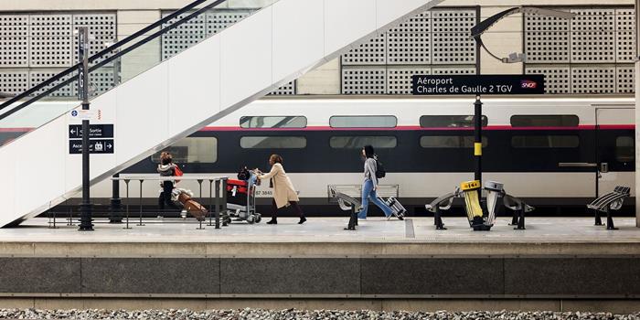 AEROPORT CHARLES DE GAULLE 2 TGV - SERVICES